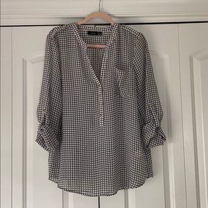 Women’s 3/4 button up blouse